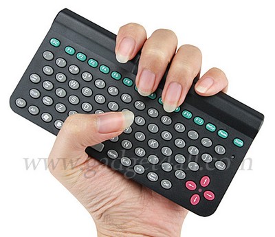 mini-bluetooth-keyboard